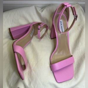 STEVE MADDEN TIAA ANKLE STRAP SANDAL SIZE 9 Pink 🎀💖💐⭐️🌈